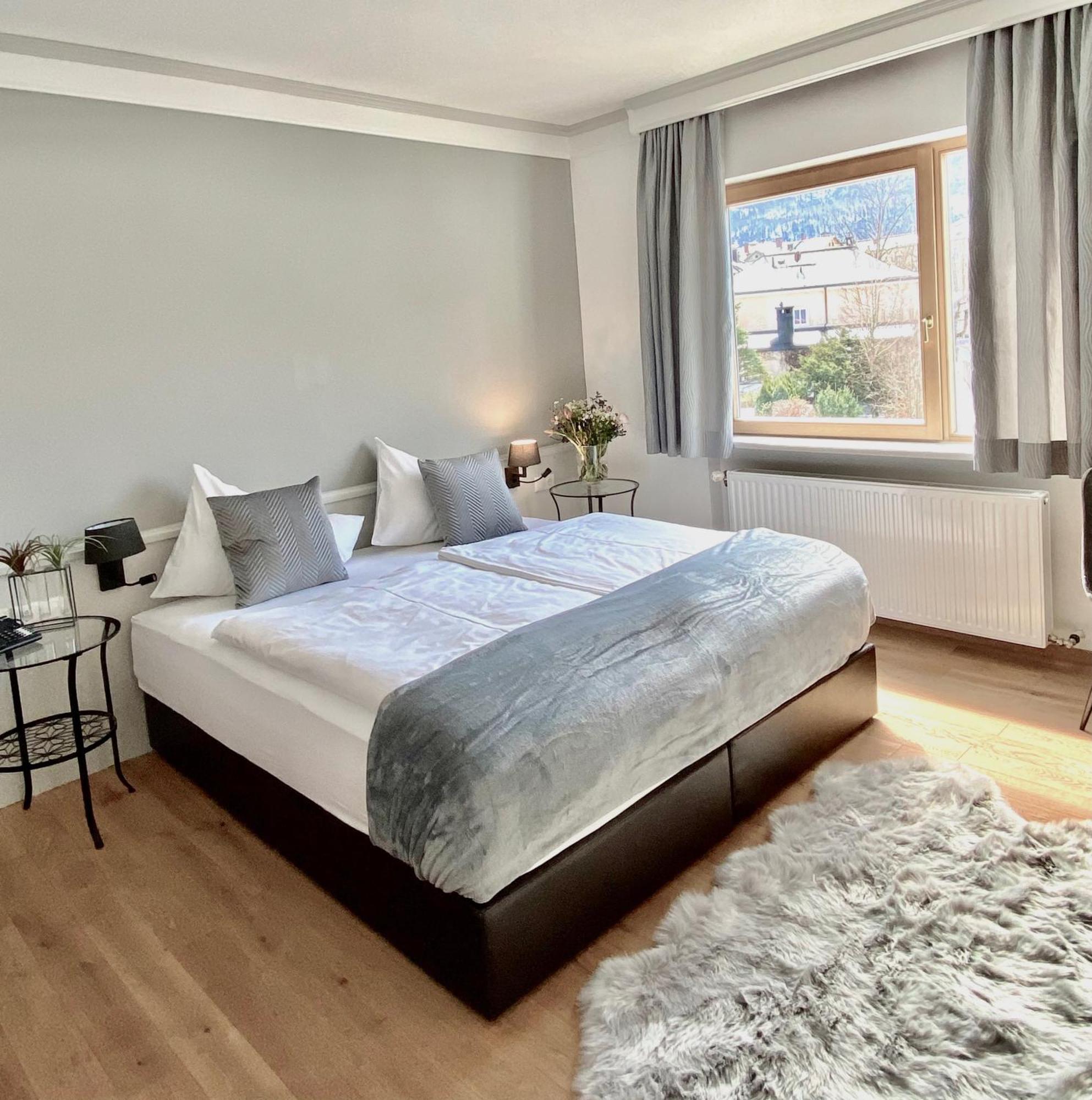Boutiquehotel Hubertushof Bad Ischl Exterior photo